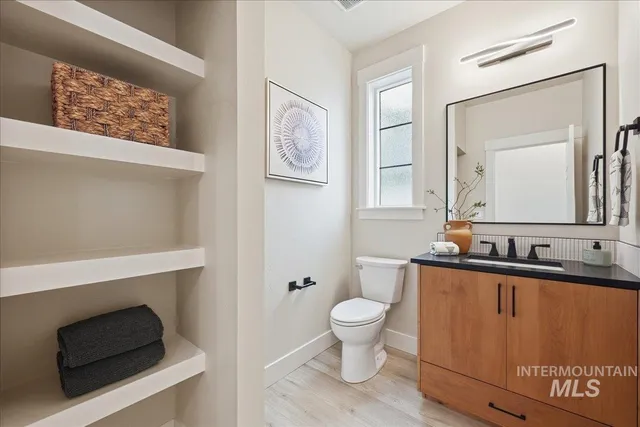 $935,000 | 7818 West Flathead Lk Street, Eagle, ID 83616