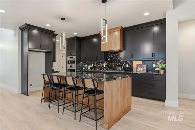 $935,000 | 7818 West Flathead Lk Street, Eagle, ID 83616