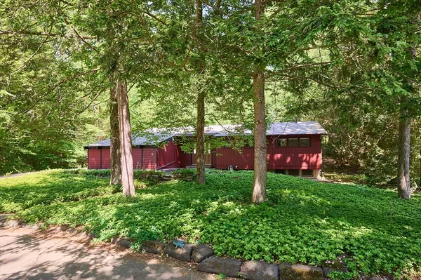 $545,000 | 15 Red Fox Lane, Amherst, MA 01002