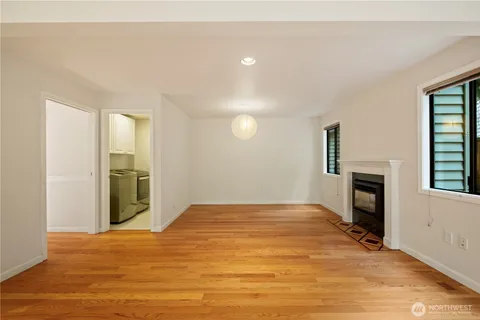 $1,149,995 | 3514 208th Place Northeast, Sammamish, WA 98074