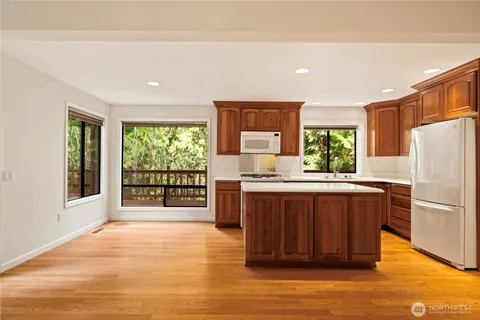 $1,149,995 | 3514 208th Place Northeast, Sammamish, WA 98074