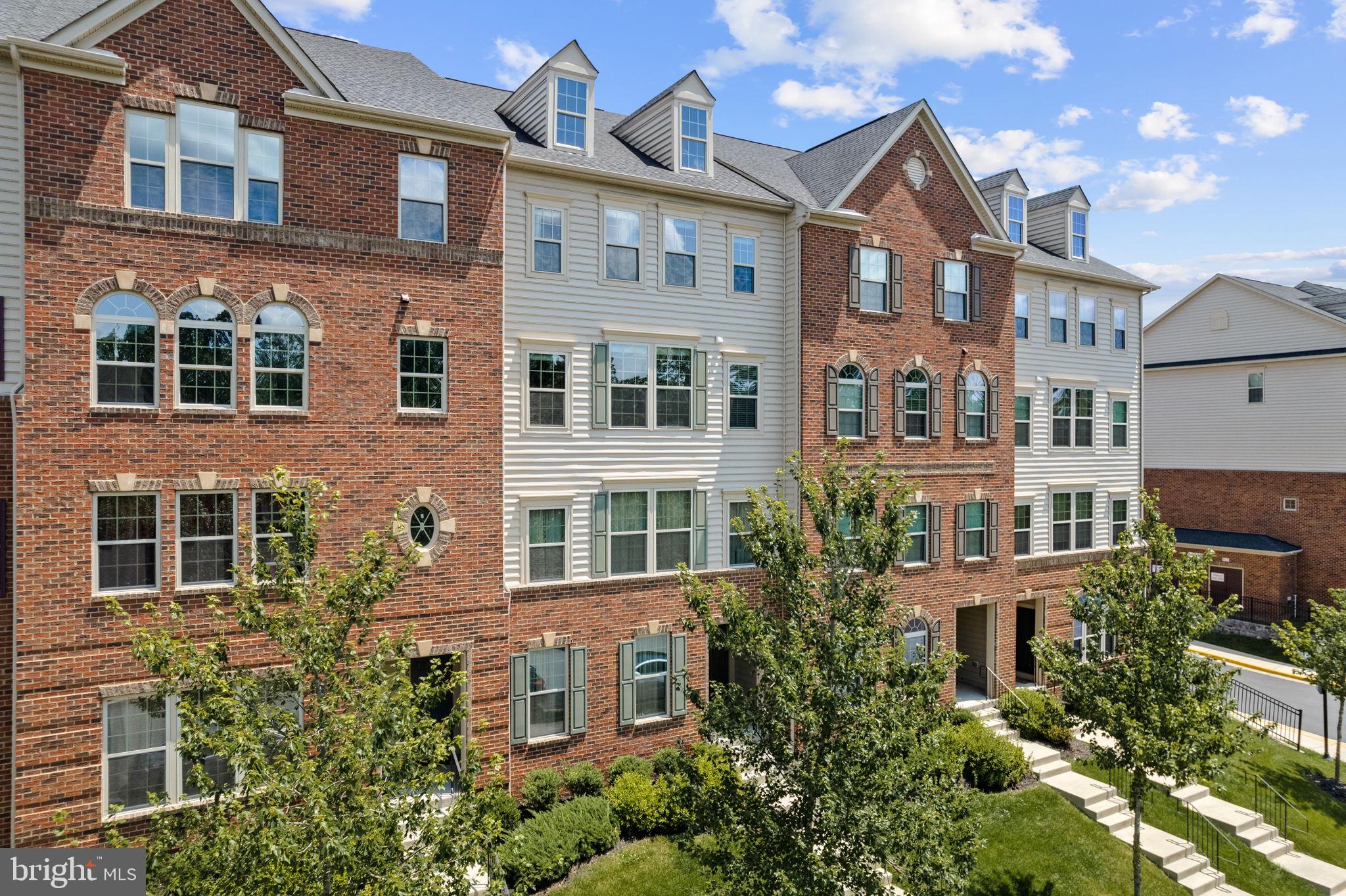 25920 Racing Sun Drive Aldie, VA 20105 - Photo 2 of 33