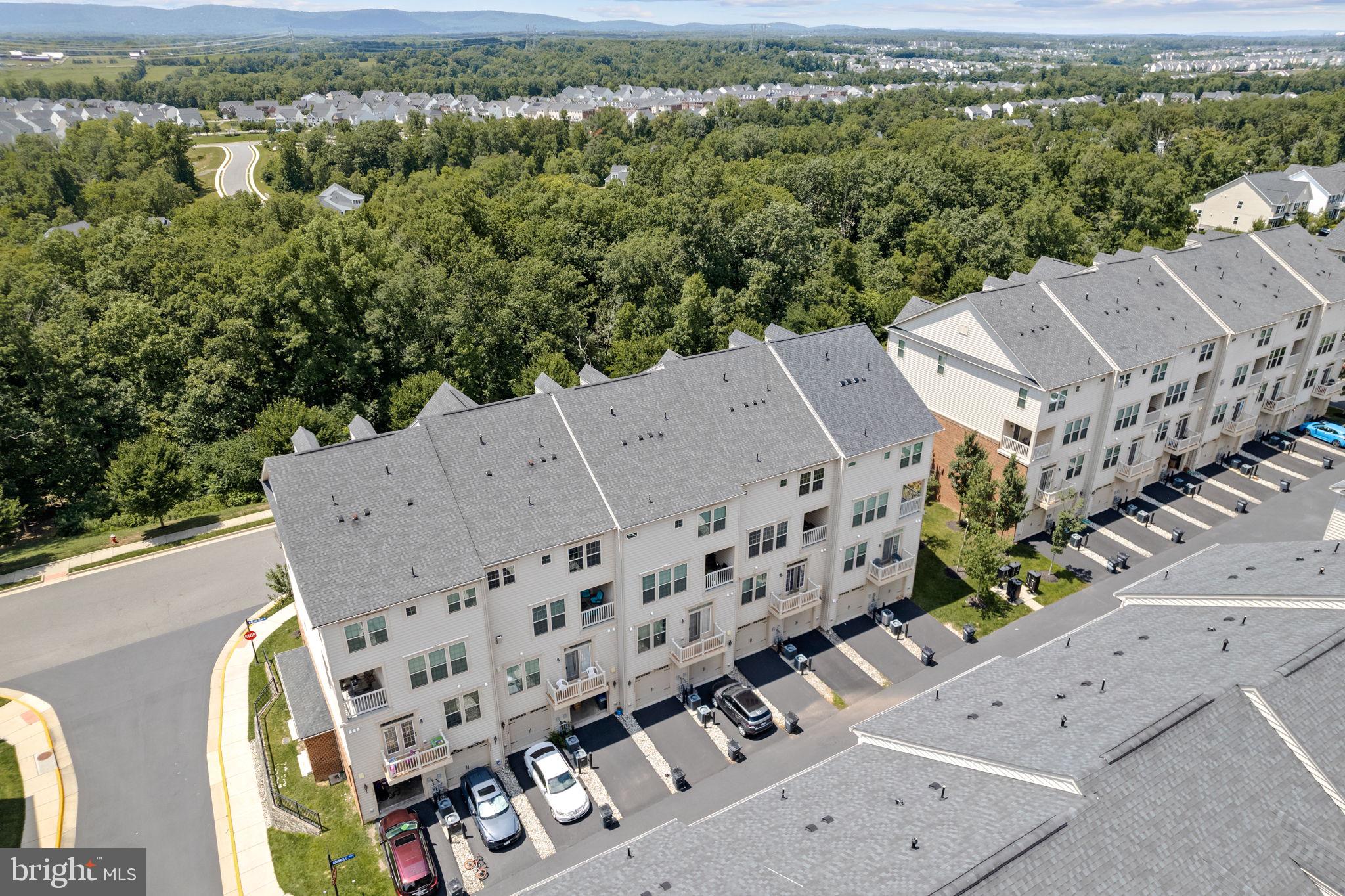 25920 Racing Sun Drive Aldie, VA 20105 - Photo 27 of 33