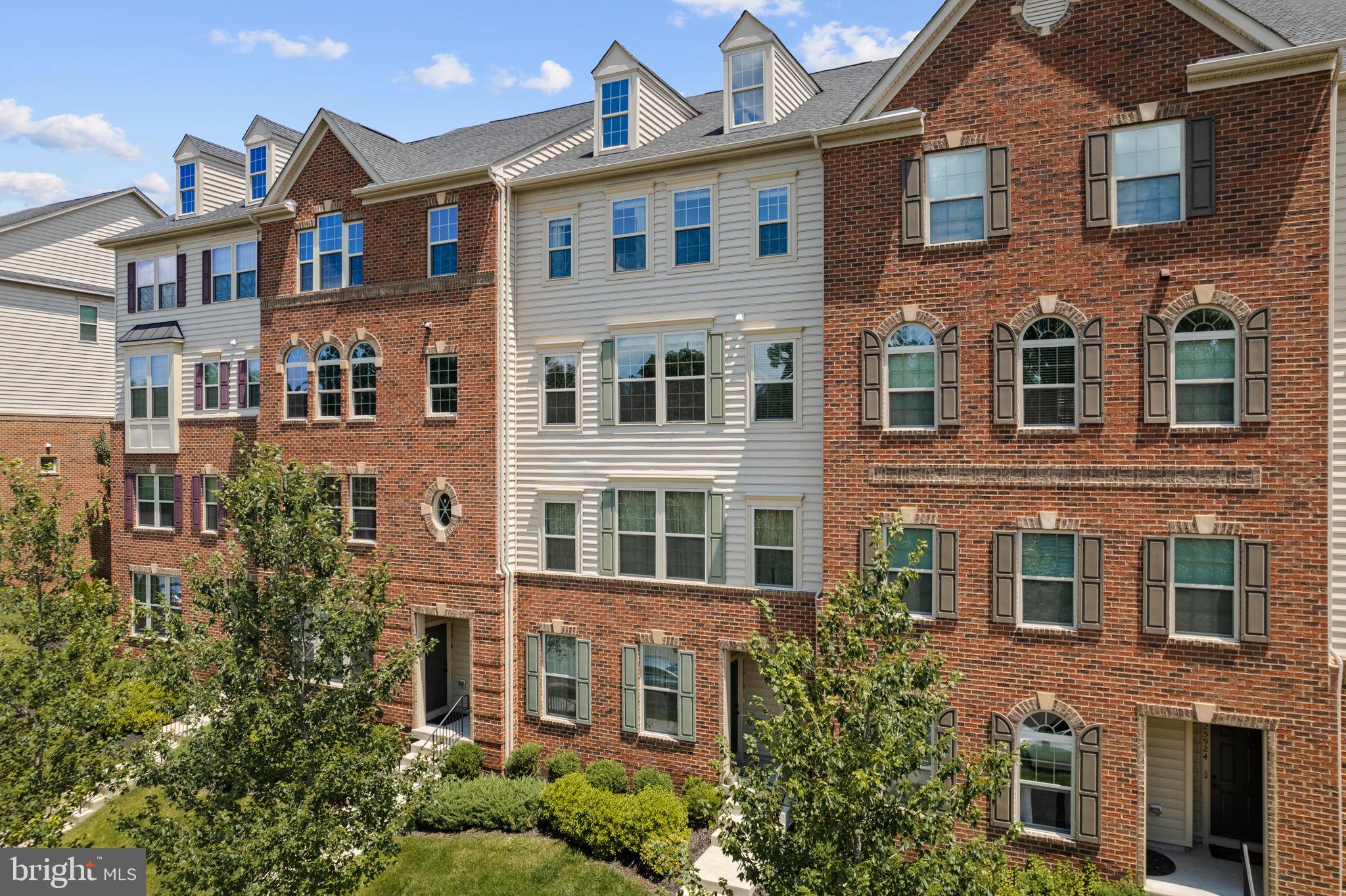 25920 Racing Sun Drive Aldie, VA 20105 - Photo 4 of 33