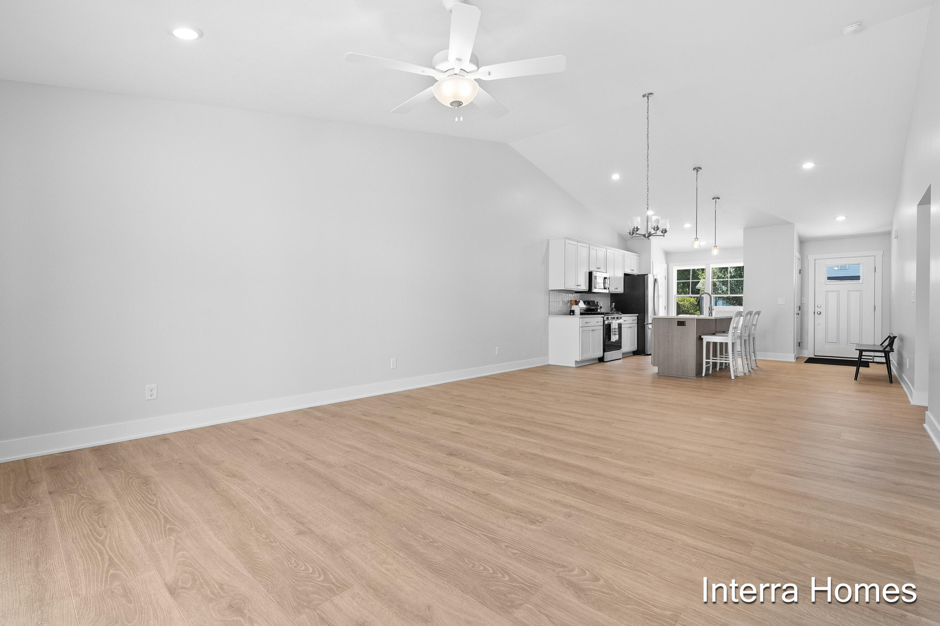 327 Round Hill Road Kalamazoo, MI 49009 - Photo 11 of 29 Round Hill Rd 327 Kalamazoo 49009-11