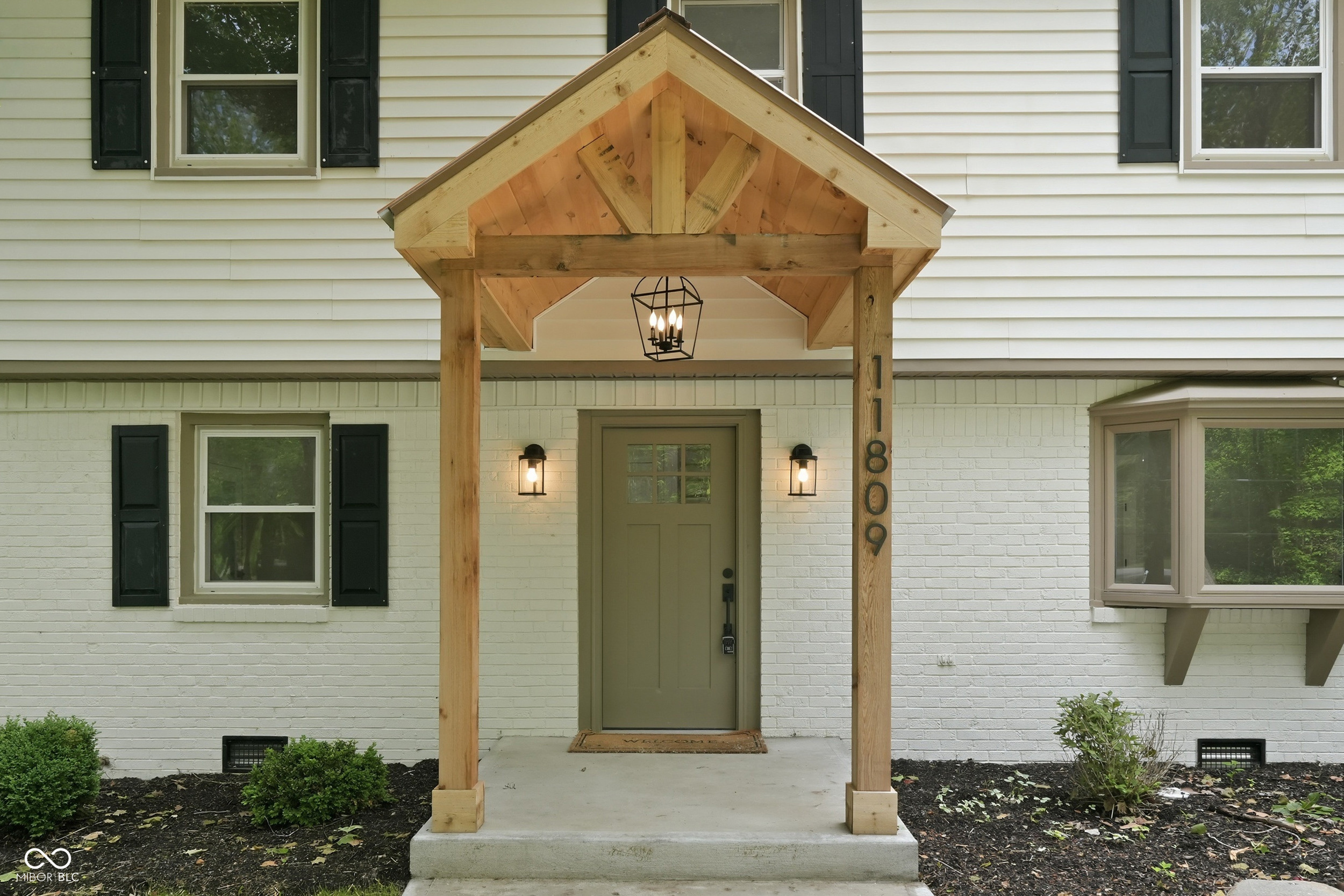 11809 Pebble Brook Lane Carmel, IN 46033 - Photo 4 of 54