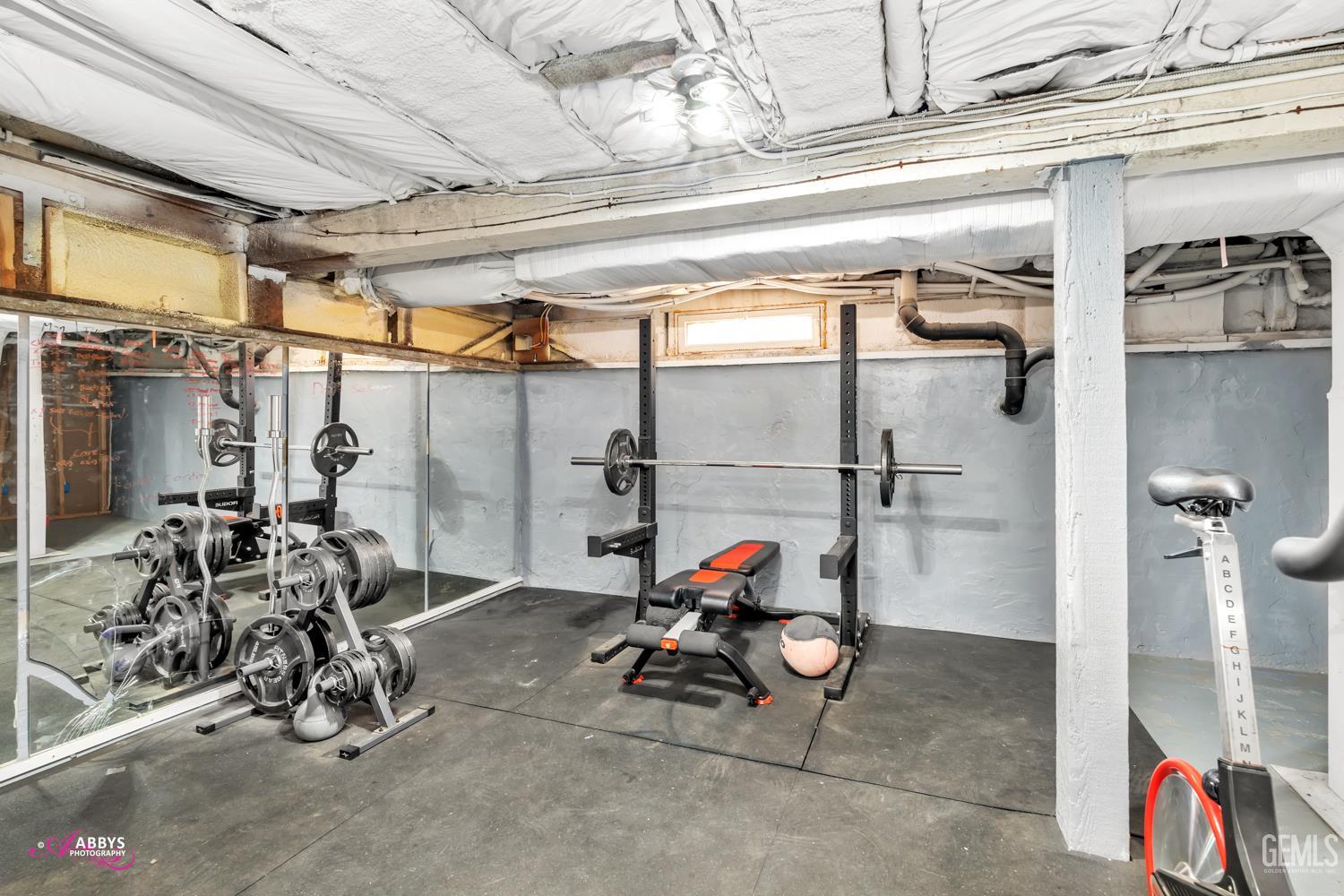 Undisclosed Address Bakersfield, CA 93301 - Photo 23 of 58