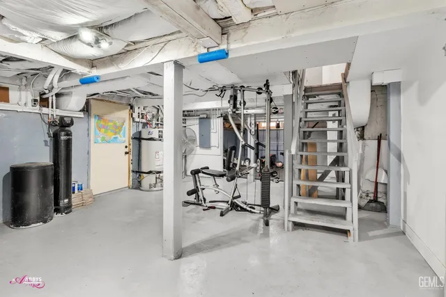 a spacious bathroom with a double vanity sink double mirror and bathtub
