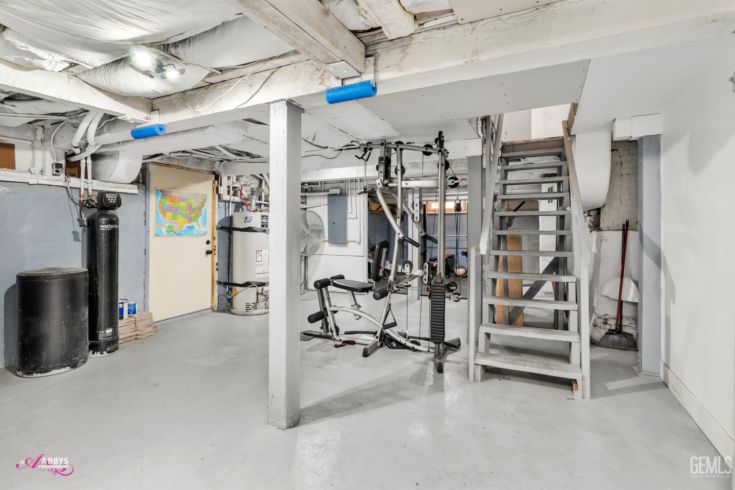 Undisclosed Address Bakersfield, CA 93301 - Photo 24 of 58 a view of a room with gym equipment