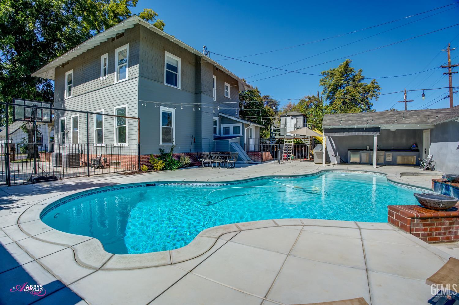 Undisclosed Address Bakersfield, CA 93301 - Photo 41 of 58