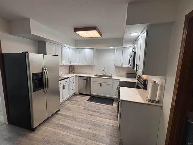 $440,000 | 1015 Honeysuckle Lane, Vincennes, IN 47591