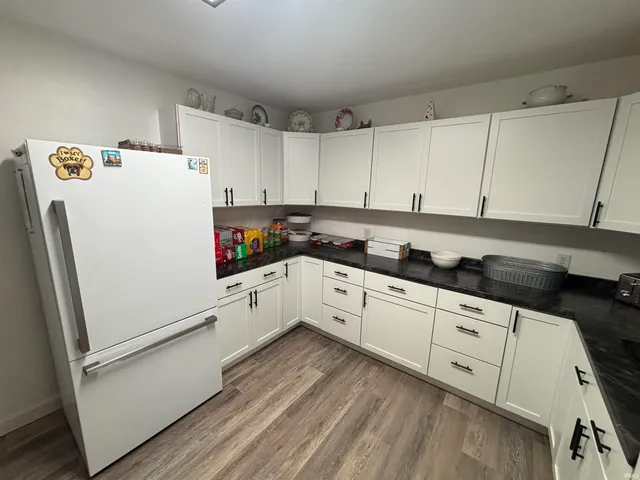 $440,000 | 1015 Honeysuckle Lane, Vincennes, IN 47591