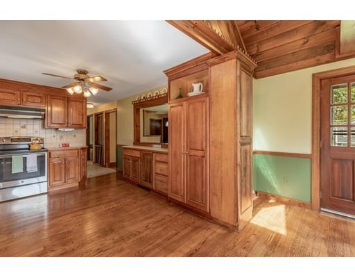 60 Hale Road Walpole, MA 02032 - Photo 8 of 30 Gallery Image 8