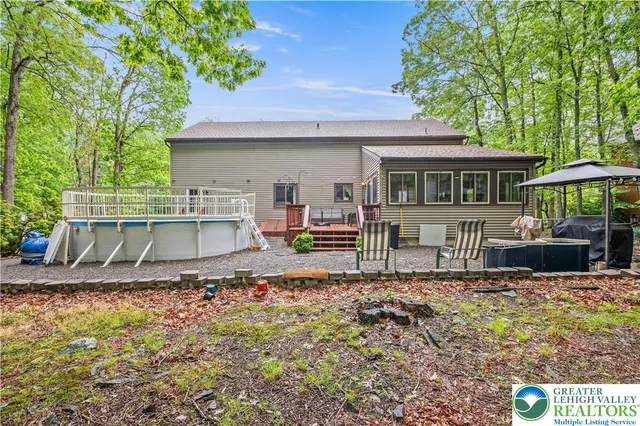 $329,000 | 1117 Belaire Drive, East Stroudsburg, PA 18301