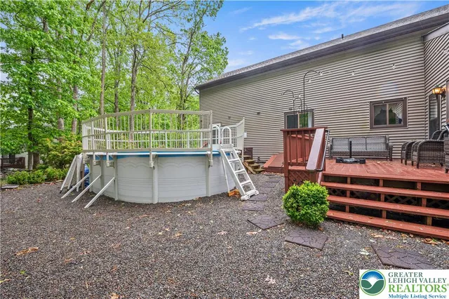 $329,000 | 1117 Belaire Drive, East Stroudsburg, PA 18301