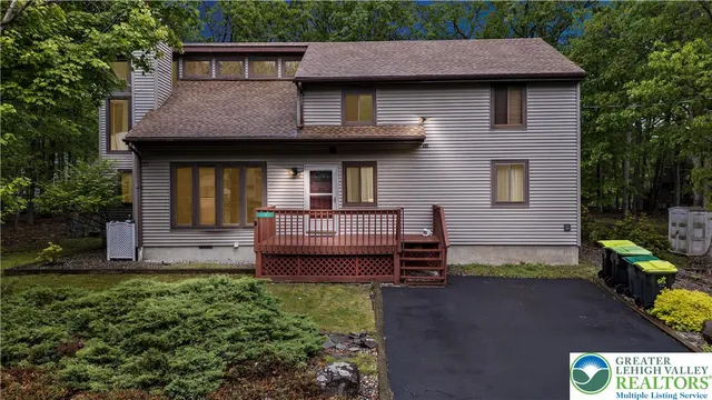 $329,000 | 1117 Belaire Drive, East Stroudsburg, PA 18301