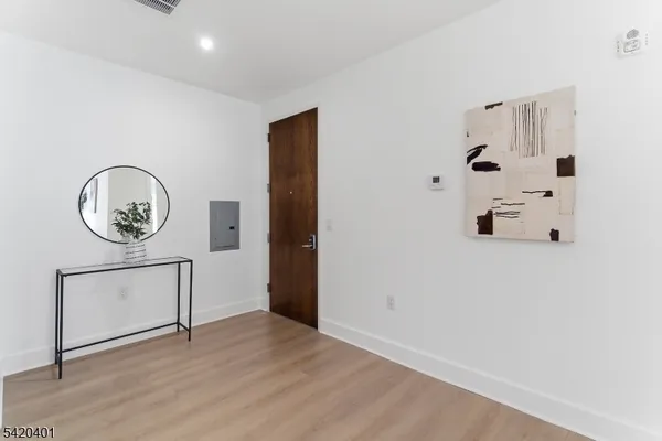 $3,200 | 423 South Avenue West, Unit 201, Westfield, NJ 07090