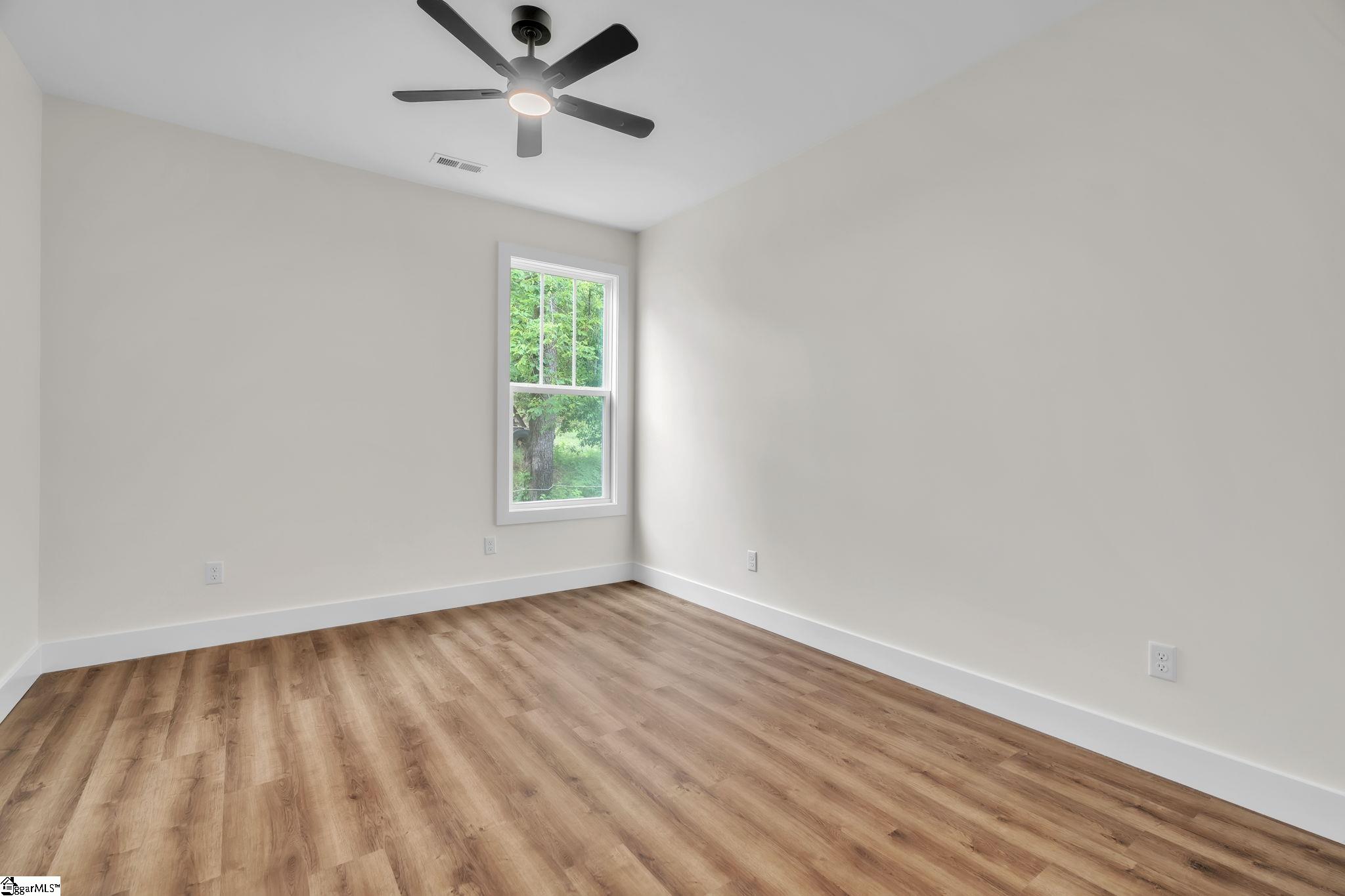 800 Glassy Road Landrum, SC 29356 - Photo 18 of 32