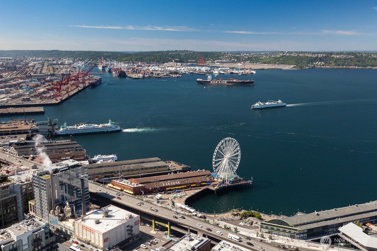 1521 2nd Avenue, Unit 2004 Seattle, WA 98101 - Photo 30 of 34