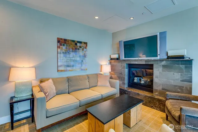 $2,790,000 | 1521 2nd Avenue, Unit 2004, Seattle, WA 98101