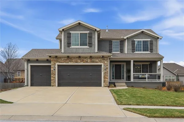 $575,000 | 2308 Piatt Lane, Olathe, KS 66061