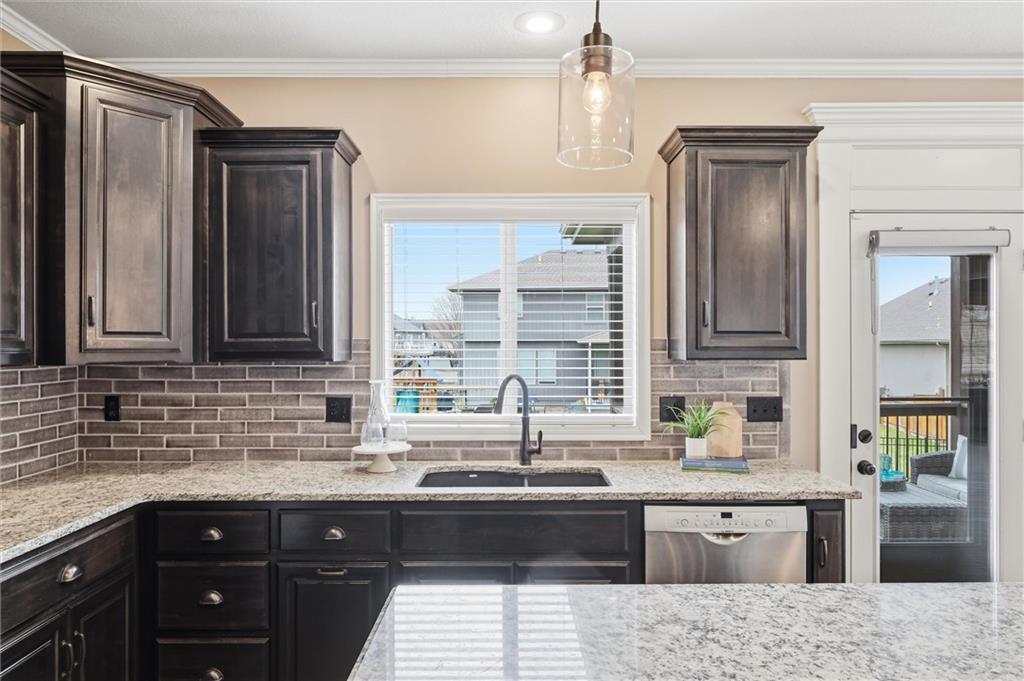 2308 Piatt Lane Olathe, KS 66061 - Photo 13 of 51