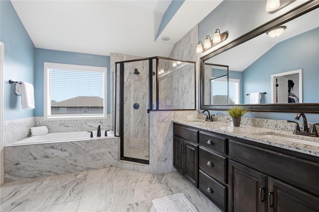 2308 Piatt Lane Olathe, KS 66061 - Photo 17 of 51