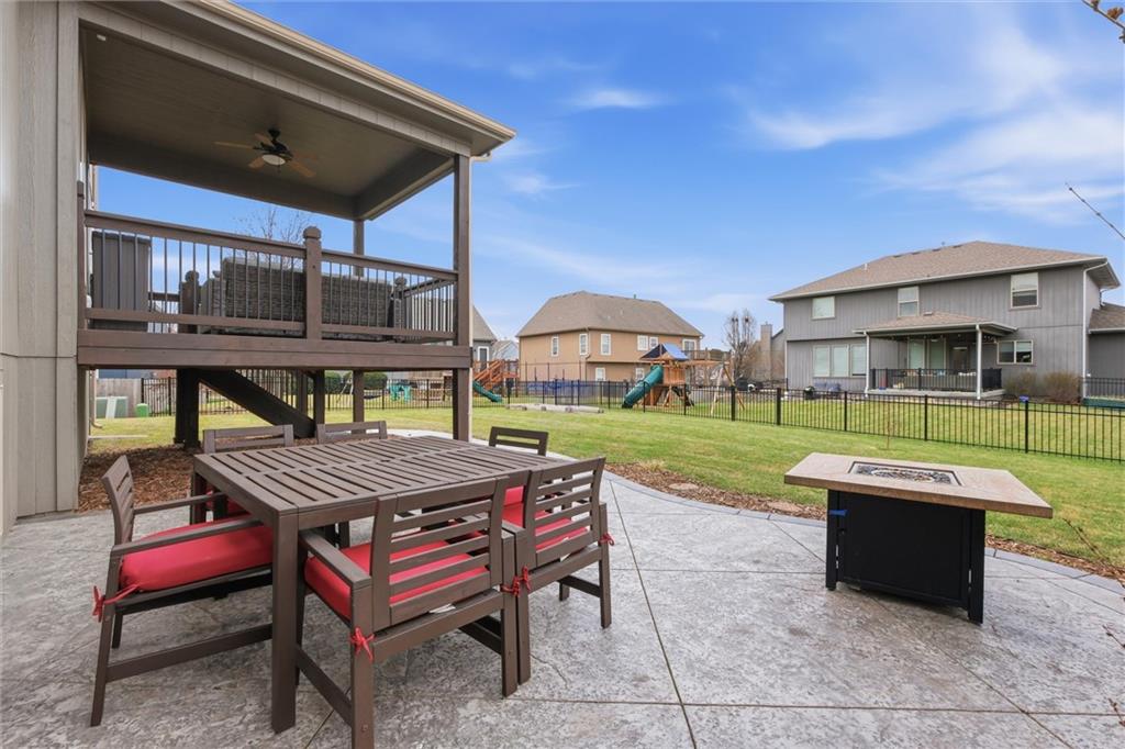 2308 Piatt Lane Olathe, KS 66061 - Photo 34 of 51