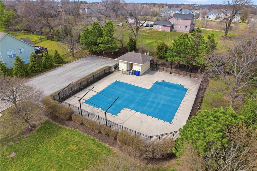 2308 Piatt Lane Olathe, KS 66061 - Photo 46 of 51