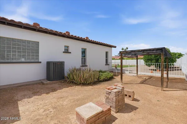 $1,200,000 | 952 East Libra Drive, Tempe, AZ 85283