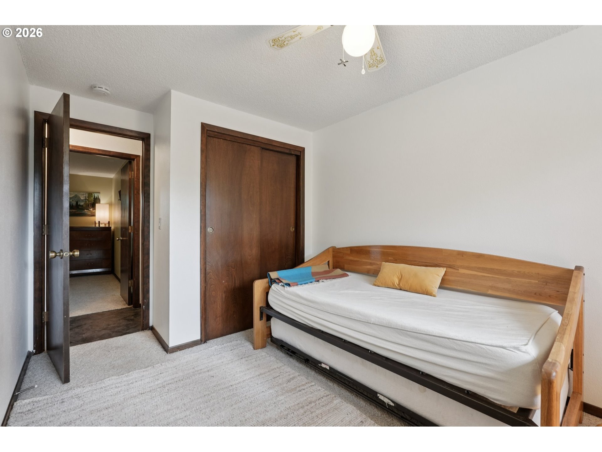 16660 Southeast Valley View Road Portland, OR 97267 - Photo 14 of 27