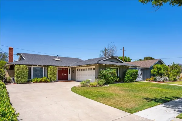 $4,100 | 927 South Hilda Street, Anaheim, CA 92806