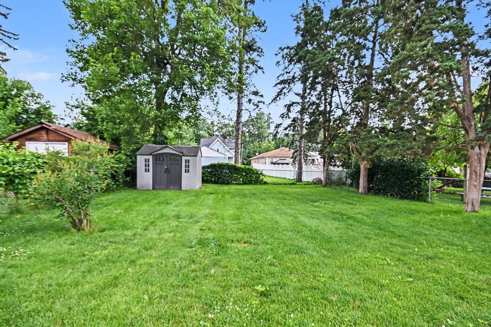 662 Bent Street Elgin, IL 60120 - Photo 22 of 24