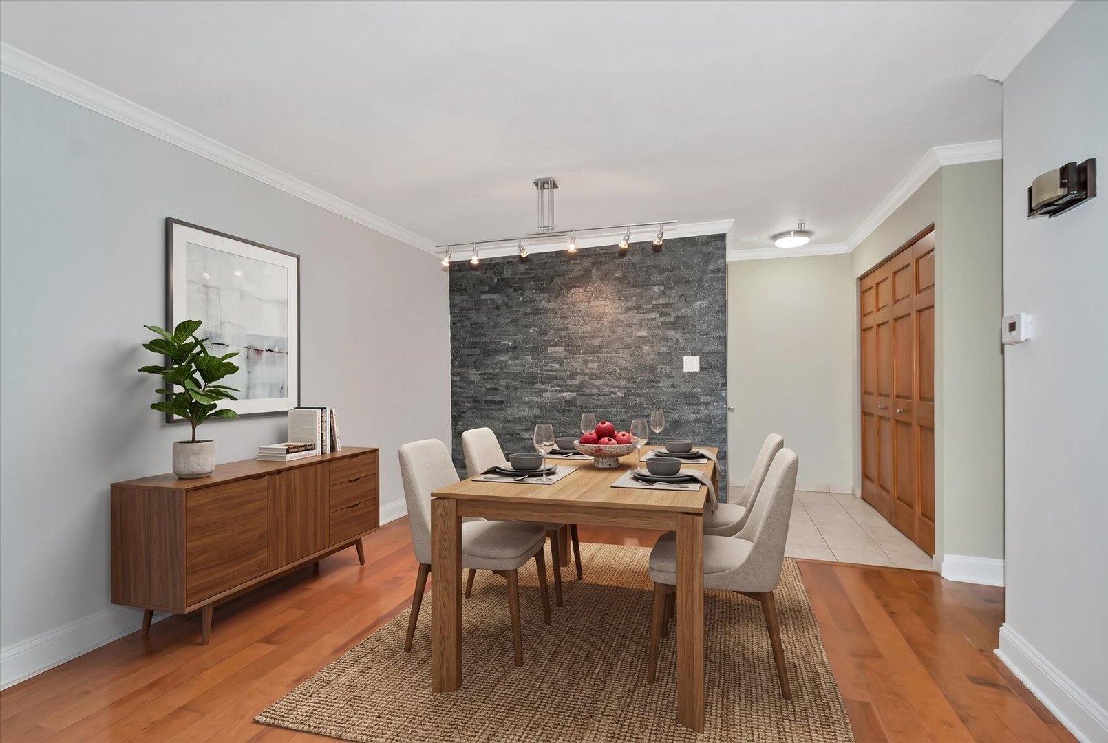 1400 North Elmhurst Road, Unit 119 Mount Prospect, IL 60056 - Photo 3 of 32 Gallery Image 3