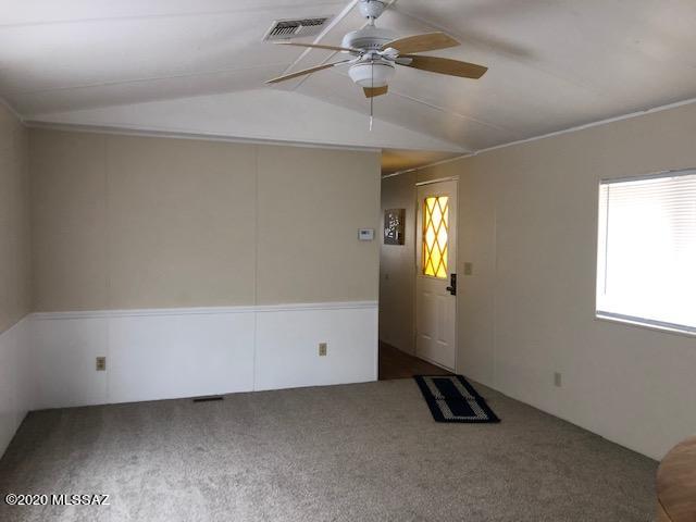 12940 North Derringer Road Marana, AZ 85653 - Photo 8 of 17 lvng rm