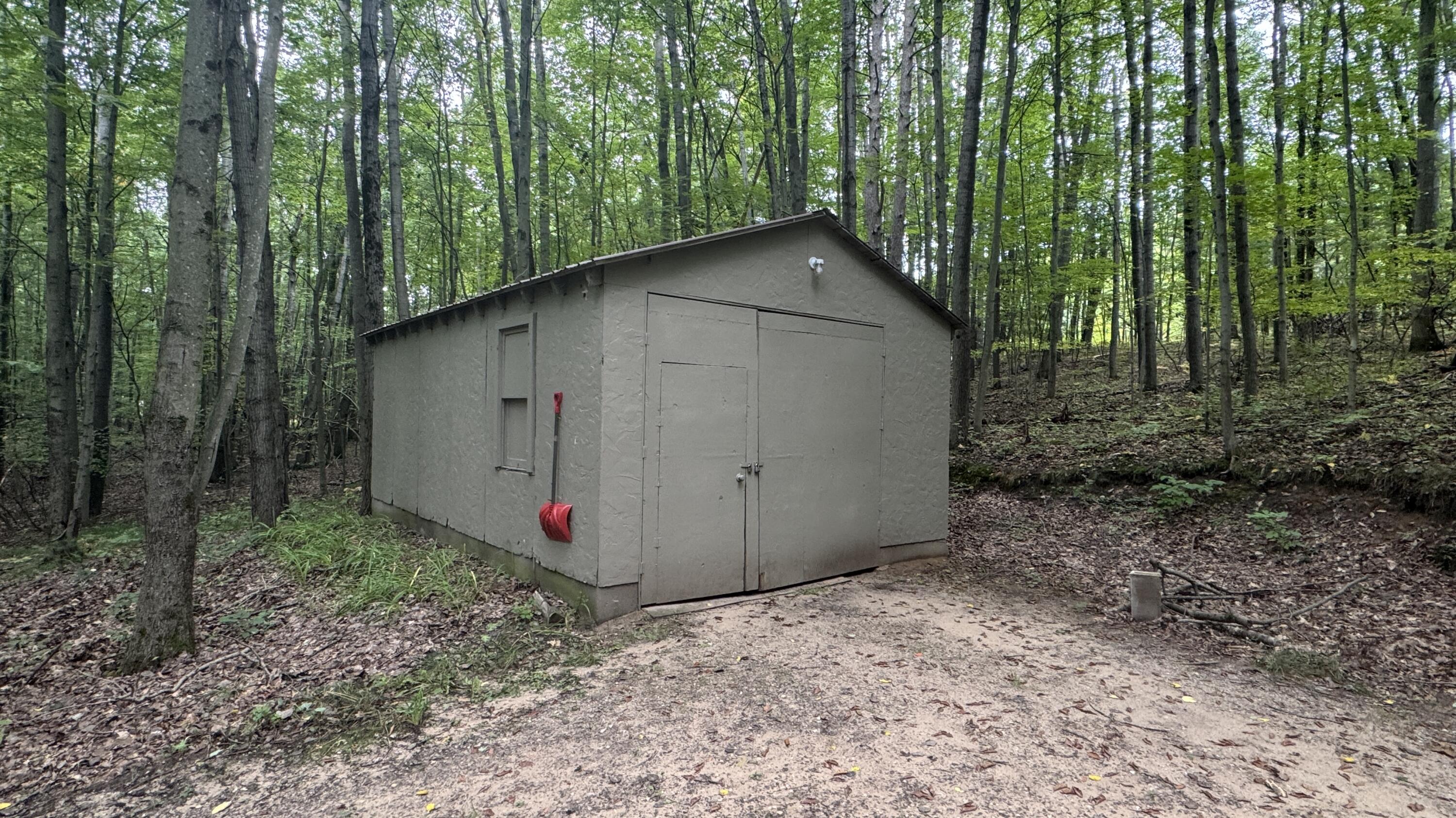 2404 Bialik Road Manistee, MI 49660 - Photo 14 of 20 14