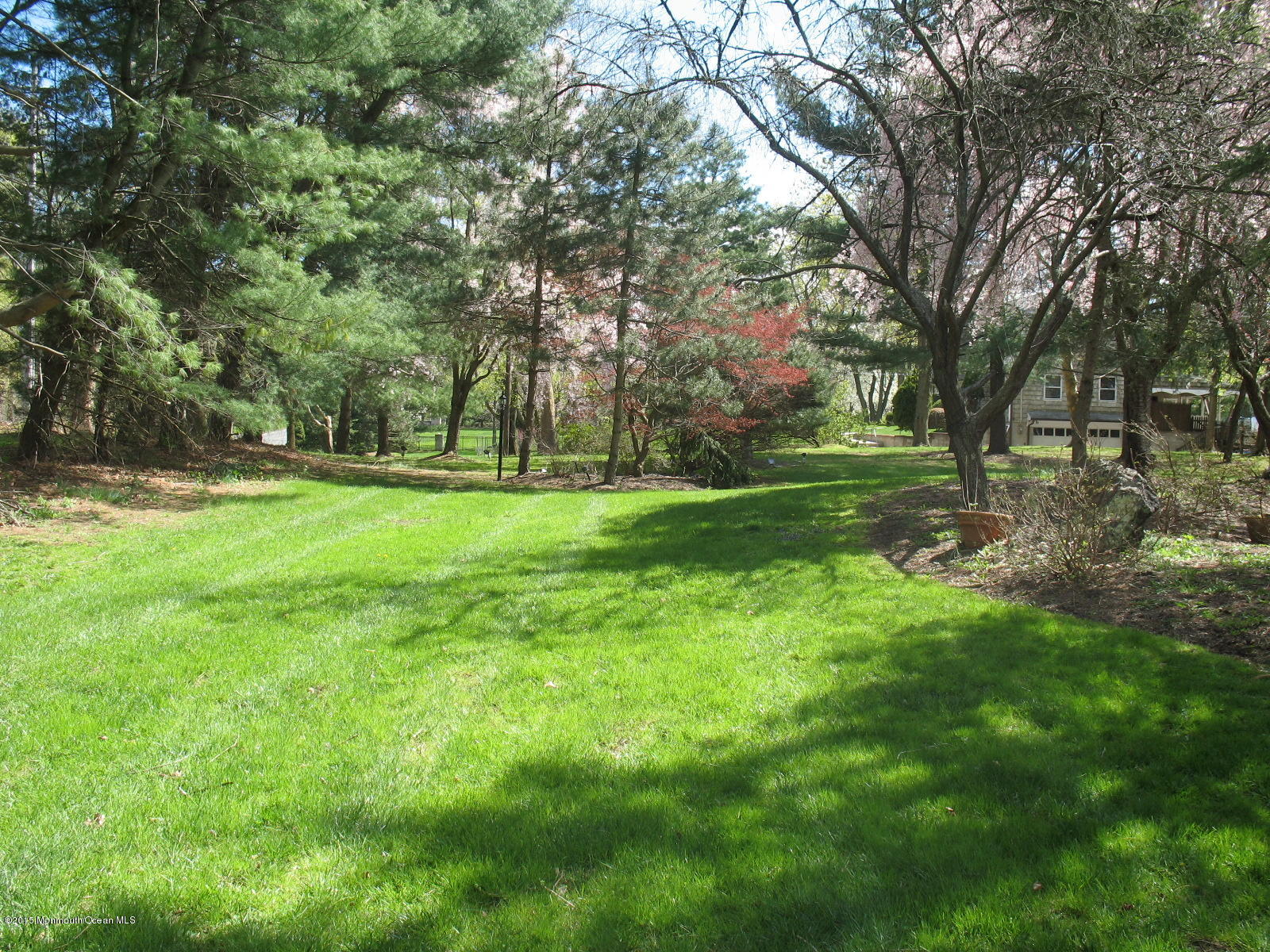 163 Crawfords Corner Road Holmdel, NJ 07733 - Photo 28 of 50 163 crawford 027