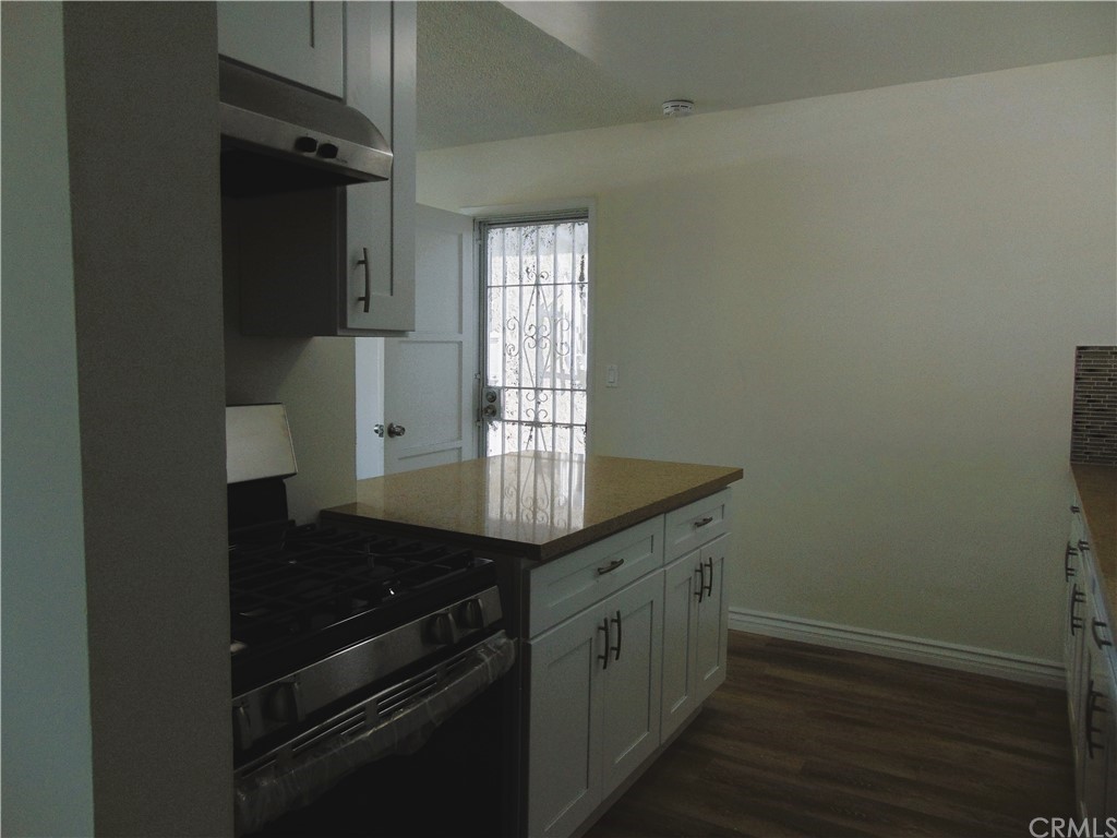 420 West 67th Way Long Beach, CA 90805 - Photo 14 of 21 a view of a kitchen from the kitchen