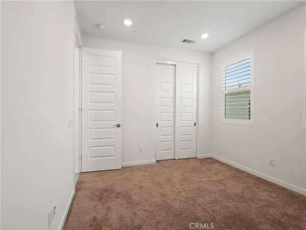 $699,999 | 27148 Vly Oak Place, Valencia, CA 91381