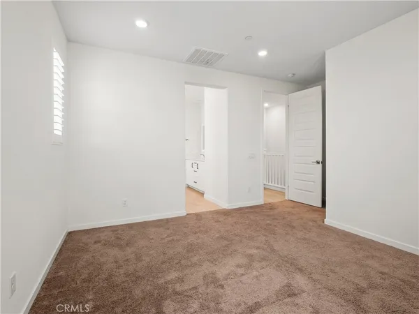 $699,999 | 27148 Vly Oak Place, Valencia, CA 91381