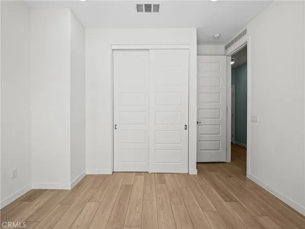 $699,999 | 27148 Vly Oak Place, Valencia, CA 91381