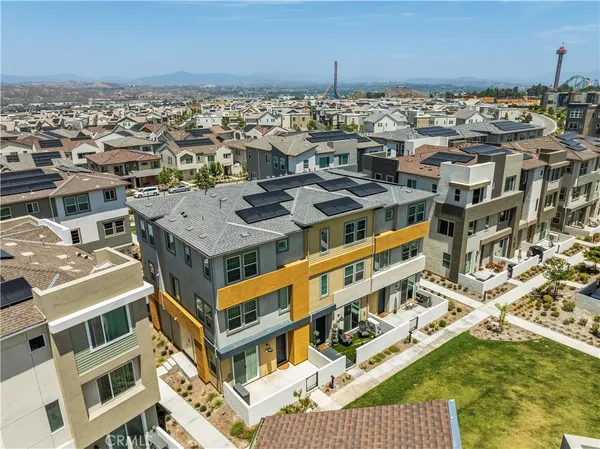 $699,999 | 27148 Vly Oak Place, Valencia, CA 91381
