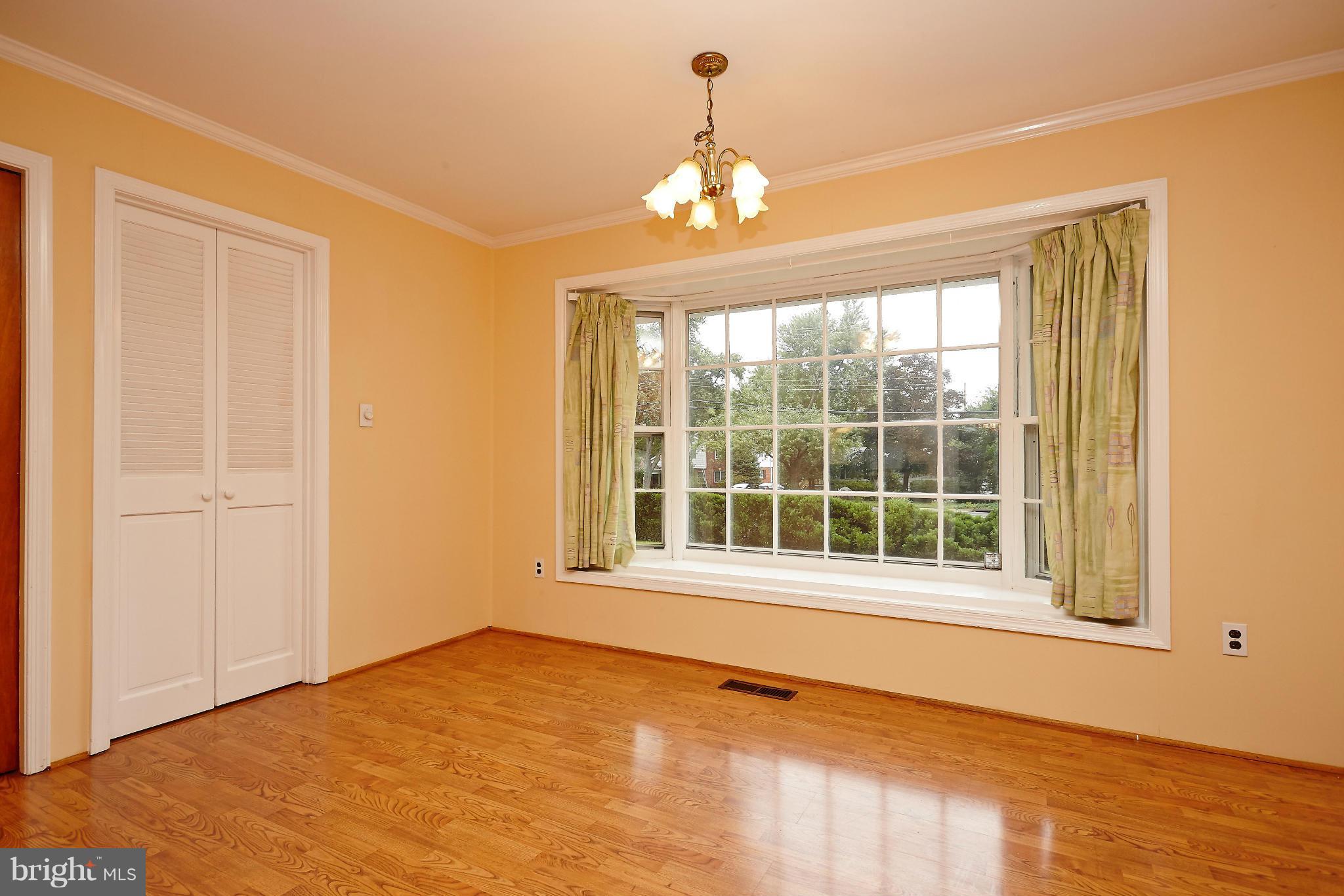 2012 Friendship Lane Falls Church, VA 22043 - Photo 14 of 28 Breakfast Room