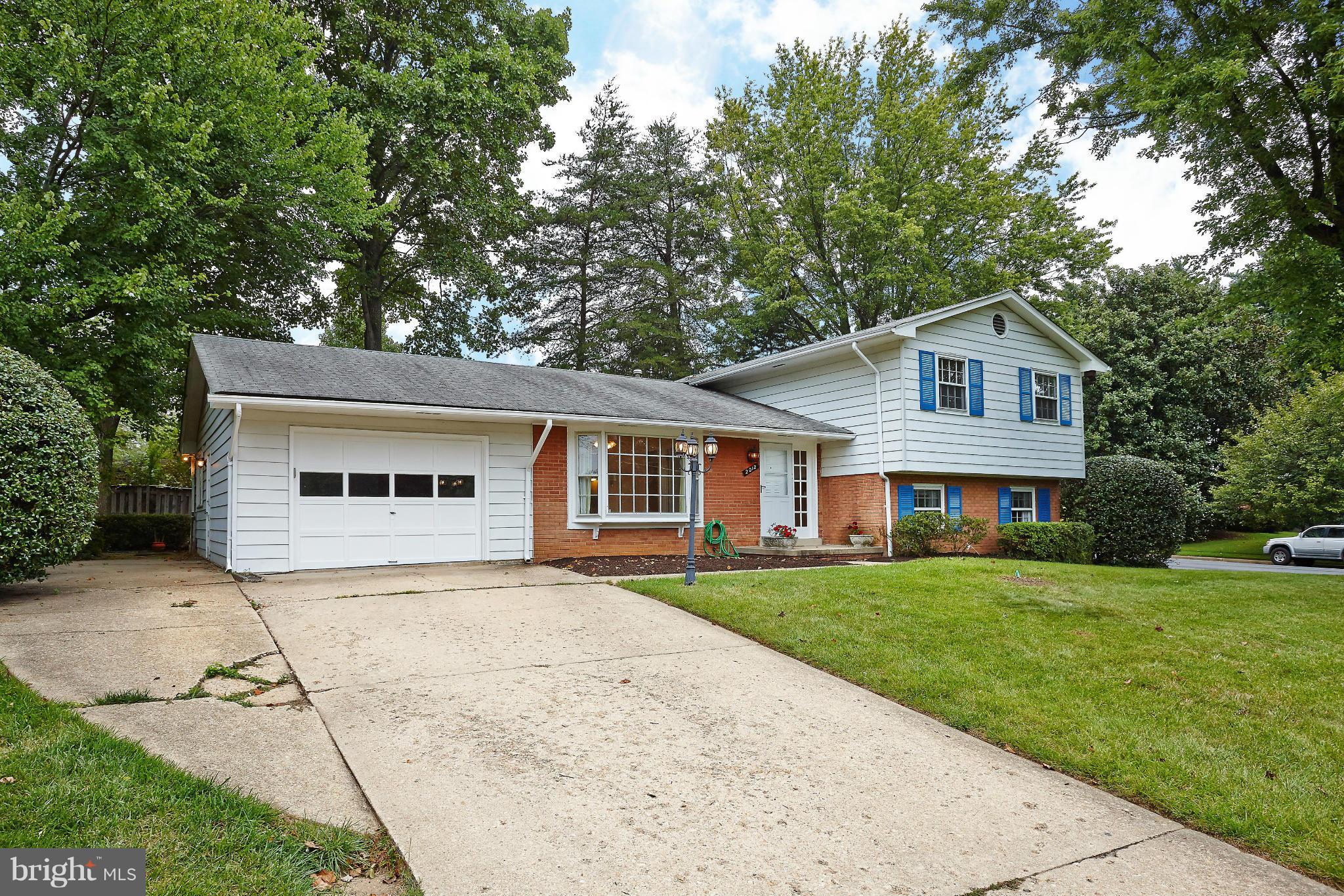 2012 Friendship Lane Falls Church, VA 22043 - Photo 28 of 28 Front View