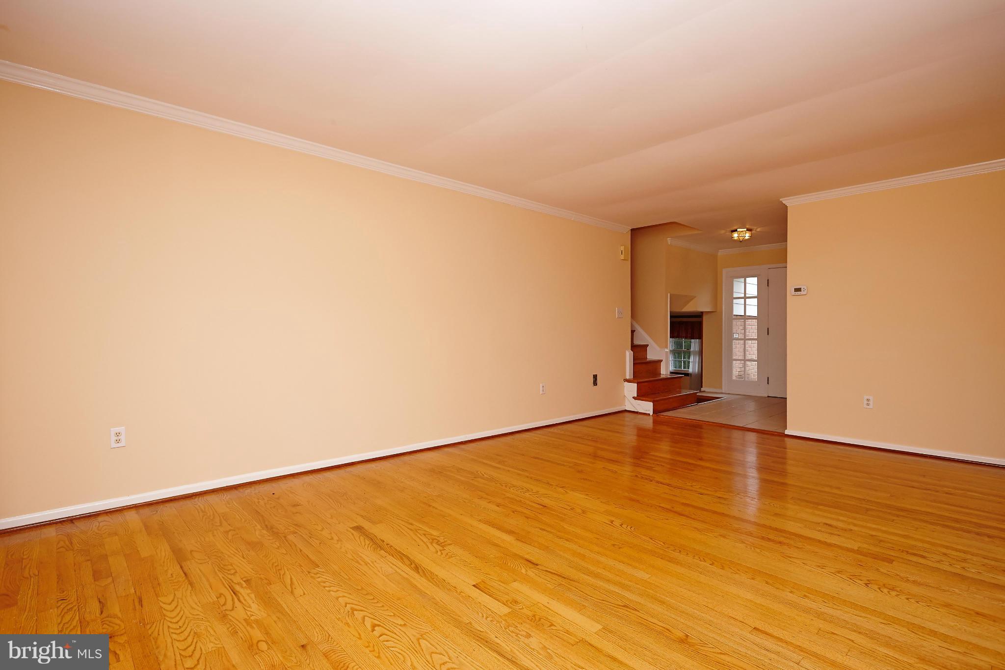 2012 Friendship Lane Falls Church, VA 22043 - Photo 5 of 28 Living Room