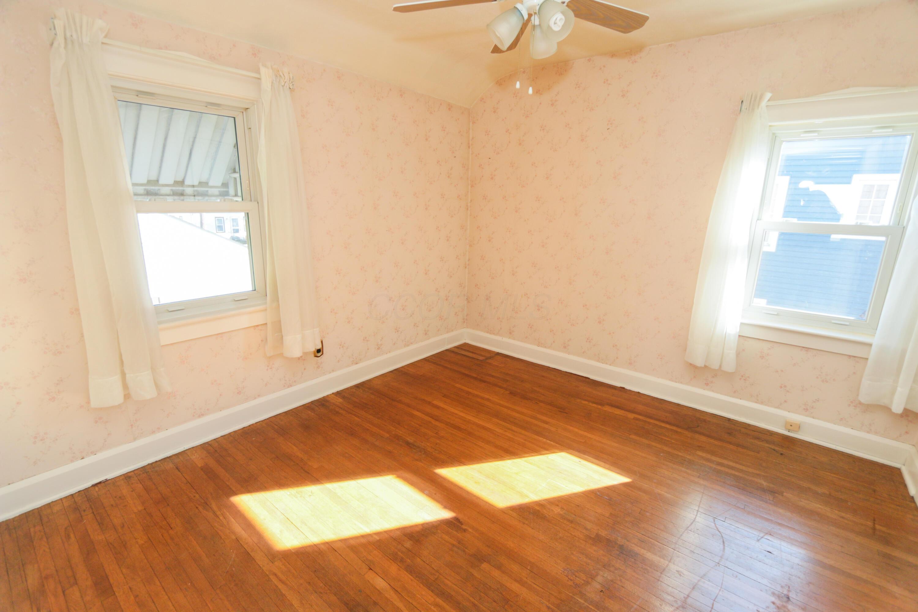 148 Demorest Road Columbus, OH 43204 - Photo 26 of 44 148 Demorest Ave-18