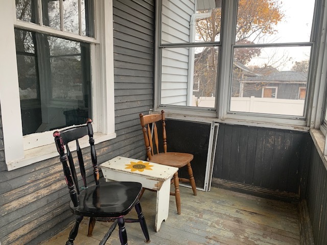 514 Marcy Street Ottawa, IL 61350 - Photo 26 of 54 a view of a dining room with furniture and window