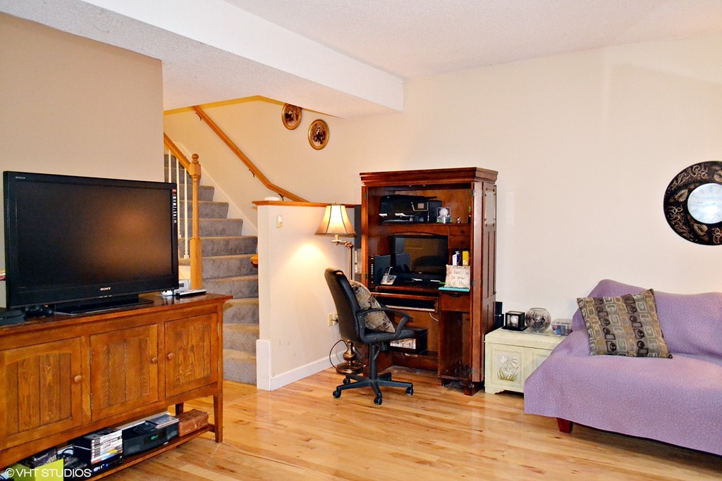 201 Bedford Road, Unit 54 Woburn, MA 01801 - Photo 4 of 22