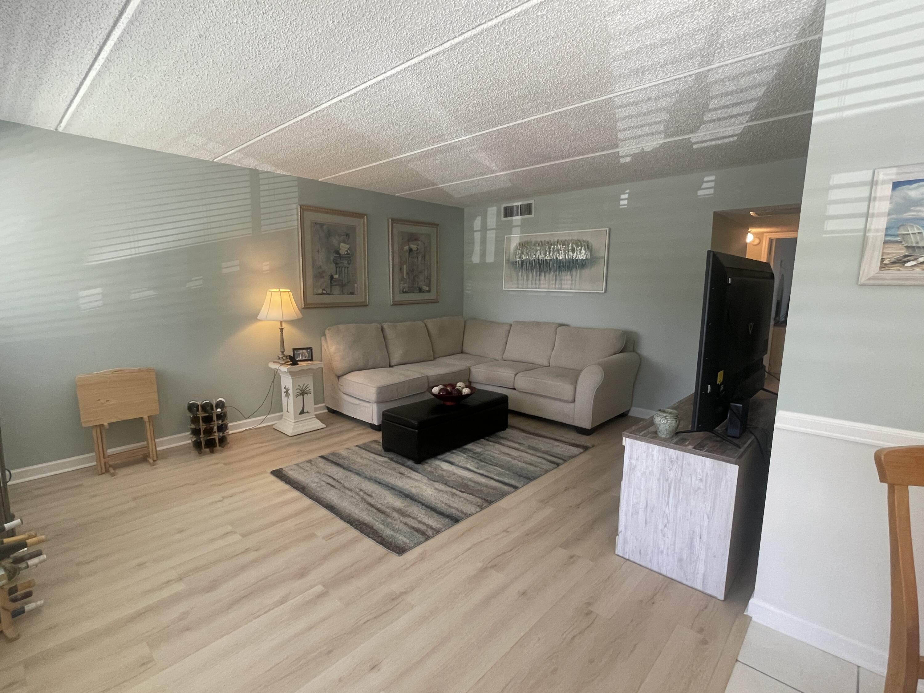 3100 Springdale Boulevard, Unit 214 Palm Springs, FL 33461 - Photo 6 of 21 IMG_6349
