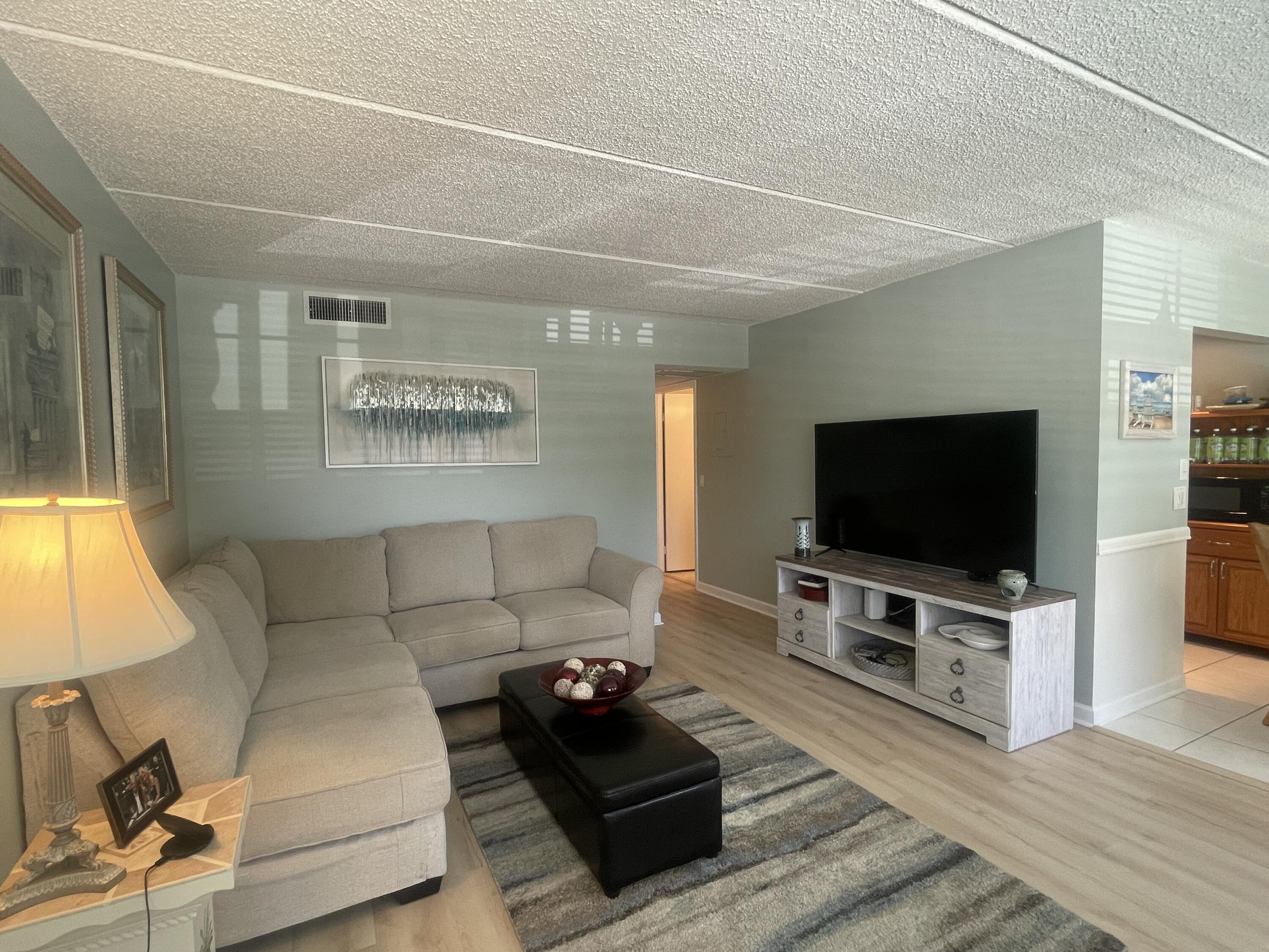 3100 Springdale Boulevard, Unit 214 Palm Springs, FL 33461 - Photo 7 of 21 IMG_6351